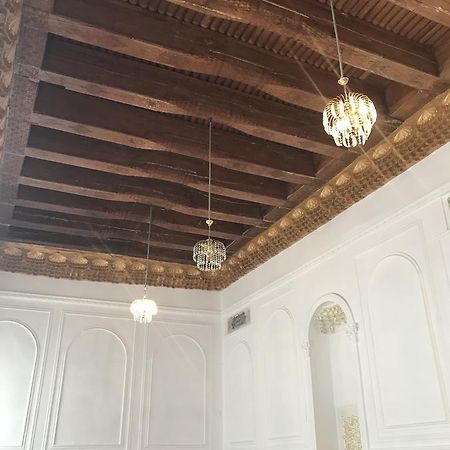 Хостел Diyor Бухара Экстерьер фото